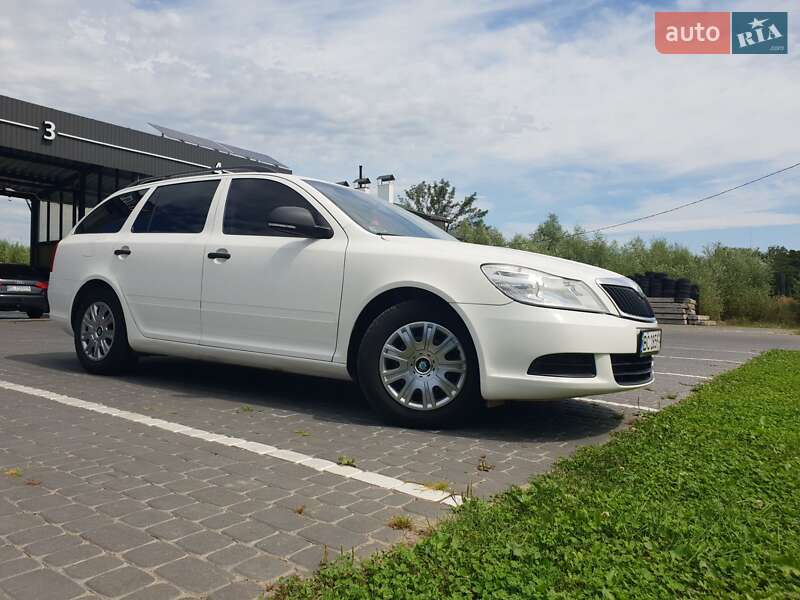 Універсал Skoda Octavia 2010 в Трускавці