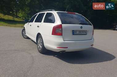 Универсал Skoda Octavia 2010 в 