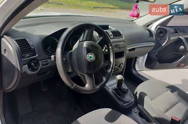 Универсал Skoda Octavia 2010 в 