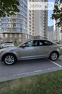 Ліфтбек Skoda Octavia 2013 в Києві