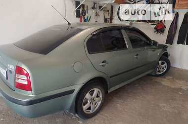 Ліфтбек Skoda Octavia 2002 в Запоріжжі