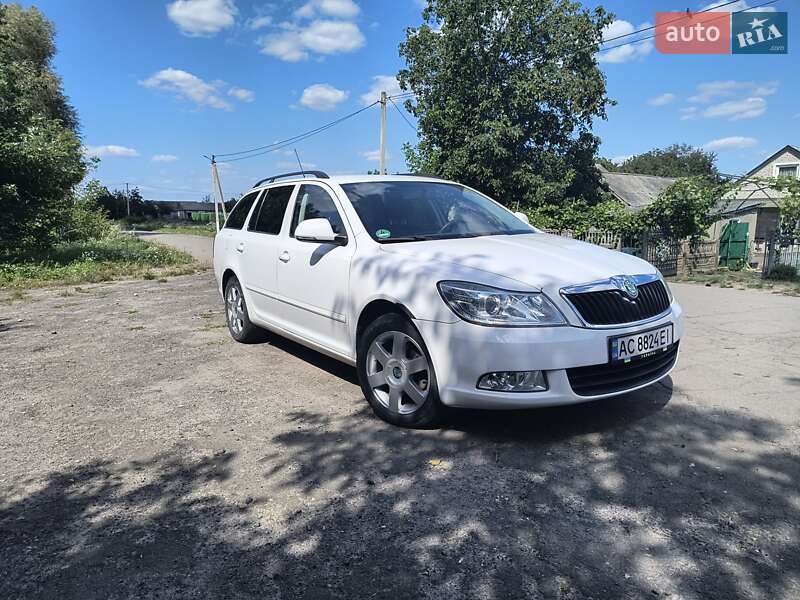 Универсал Skoda Octavia 2009 в Нововолынске