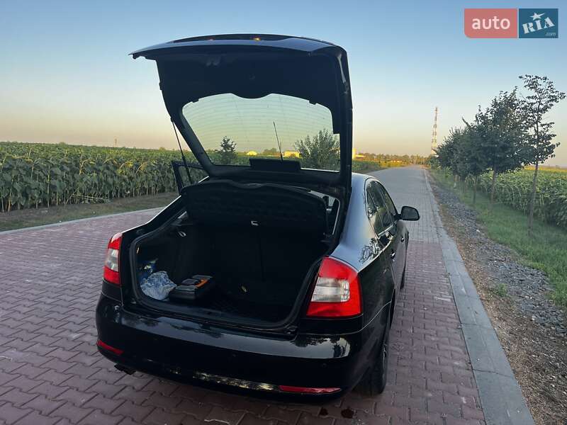 Лифтбек Skoda Octavia 2009 в Липовце