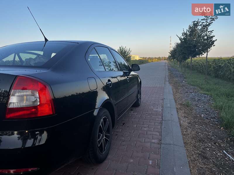 Лифтбек Skoda Octavia 2009 в Липовце