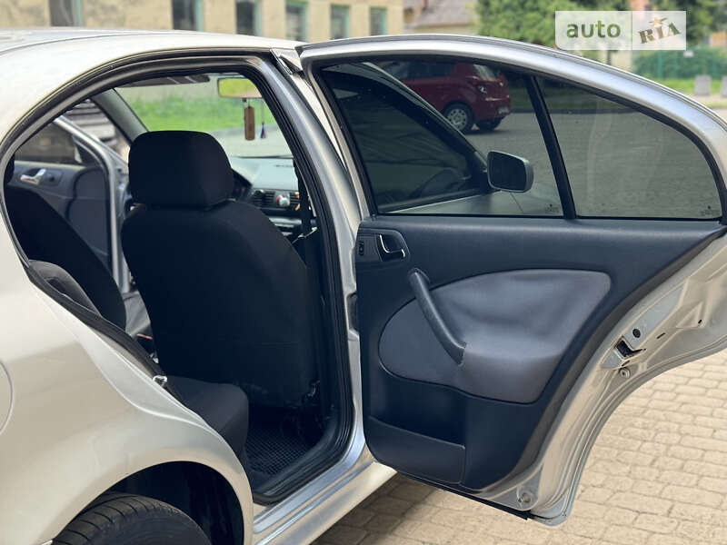 Лифтбек Skoda Octavia 2006 в Самборе