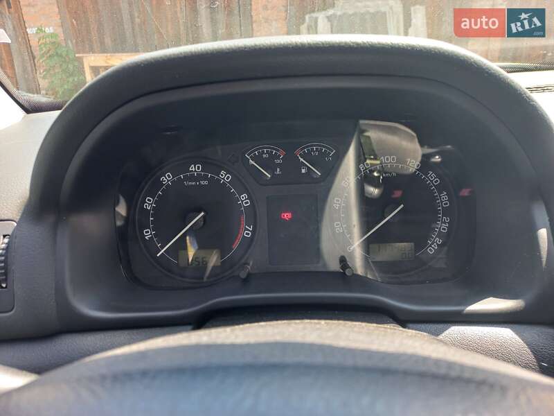 Универсал Skoda Octavia 2004 в Звягеле