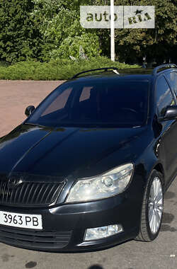 Універсал Skoda Octavia 2011 в Гребінках