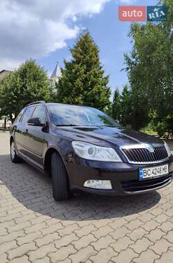 Универсал Skoda Octavia 2012 в Стрые