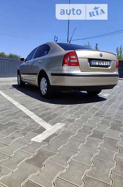 Ліфтбек Skoda Octavia 2004 в Первомайську