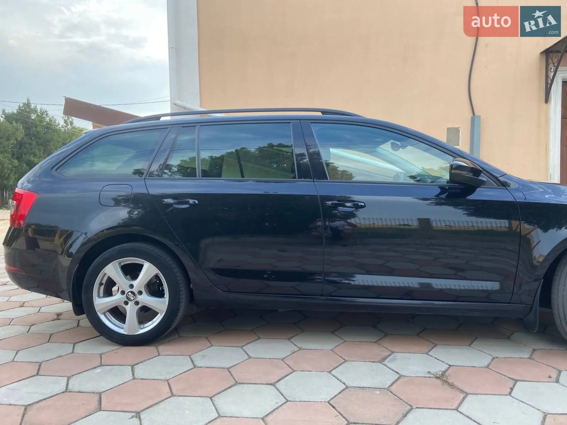 2017 Skoda Octavia - мініатюра 3