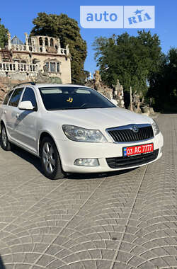 Универсал Skoda Octavia 2010 в Луцке