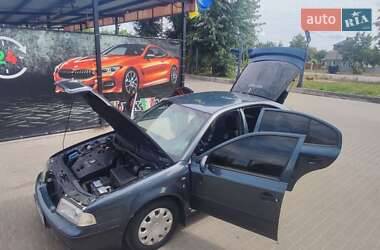 Лифтбек Skoda Octavia 1999 в 