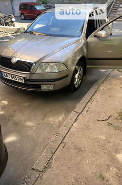 Лифтбек Skoda Octavia 2008 в Киеве