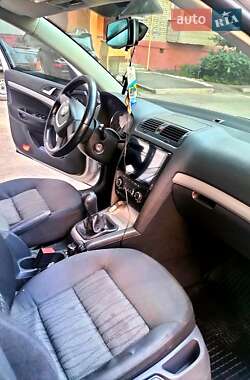Ліфтбек Skoda Octavia 2010 в 