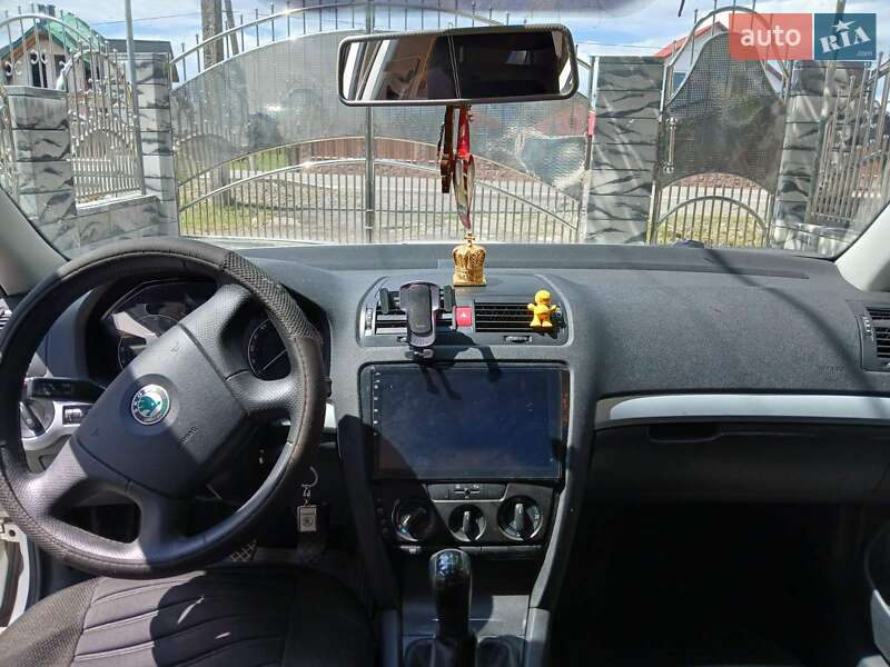 Лифтбек Skoda Octavia 2008 в Виноградове