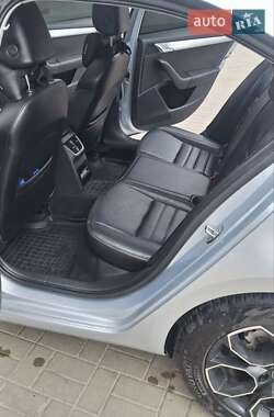 Лифтбек Skoda Octavia 2014 в 