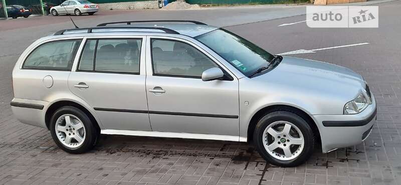 Універсал Skoda Octavia 2004 в Києві