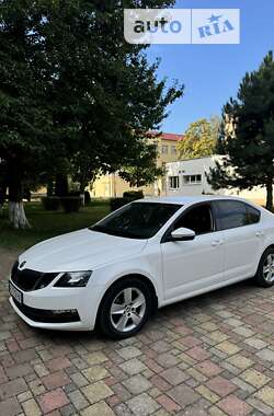 Ліфтбек Skoda Octavia 2018 в Ужгороді