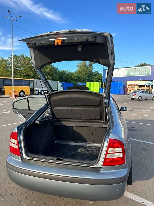 Ліфтбек Skoda Octavia 2004 в Білій Церкві