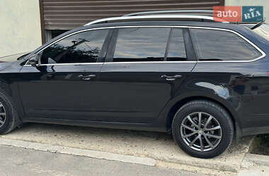 Универсал Skoda Octavia 2015 в 