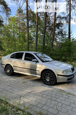 Лифтбек Skoda Octavia 2006 в Львове