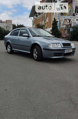 Ліфтбек Skoda Octavia 2002 в Харкові