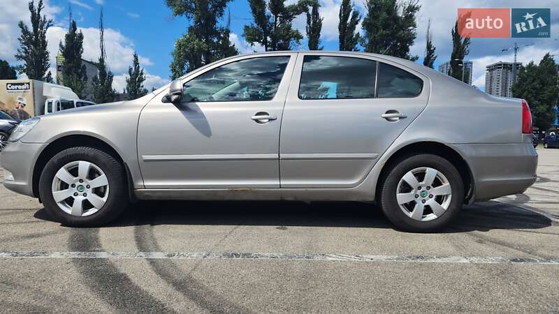 Лифтбек Skoda Octavia 2012 в Киеве