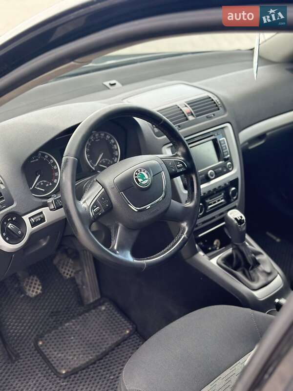Лифтбек Skoda Octavia 2012 в Львове