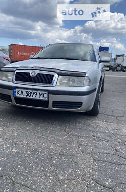 Лифтбек Skoda Octavia 2003 в Киеве