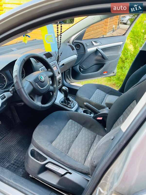 Універсал Skoda Octavia 2011 в Новгород-Сіверському