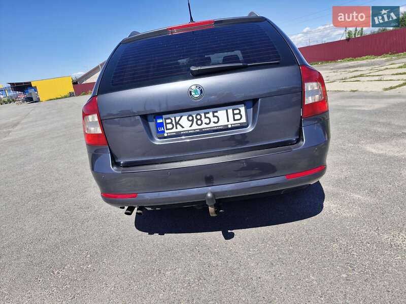 Універсал Skoda Octavia 2011 в Житомирі
