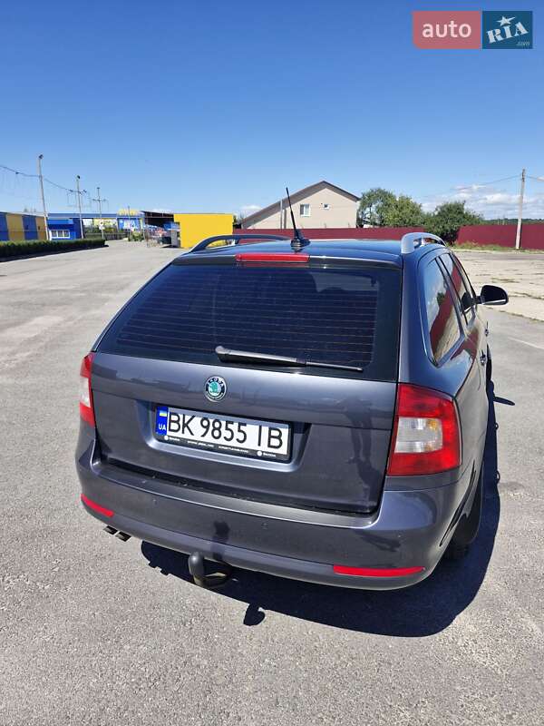 Універсал Skoda Octavia 2011 в Житомирі