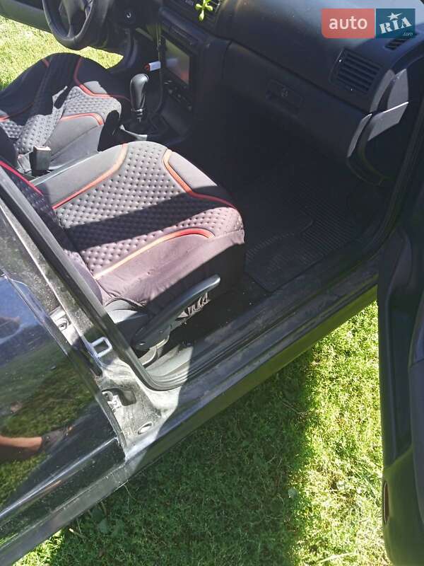 Лифтбек Skoda Octavia 2007 в Маневичах