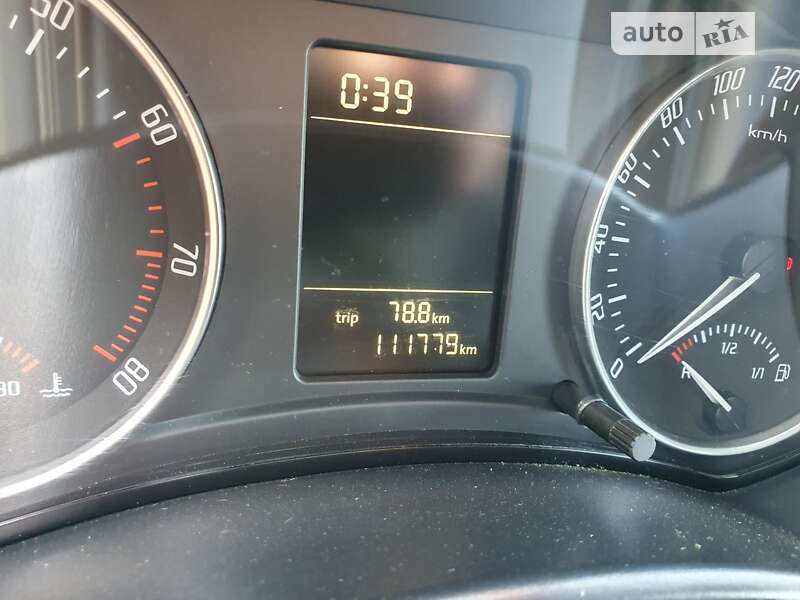 Лифтбек Skoda Octavia 2011 в Тальном фото 2 Лифтбек Skoda Octavia 2011 в Тальном