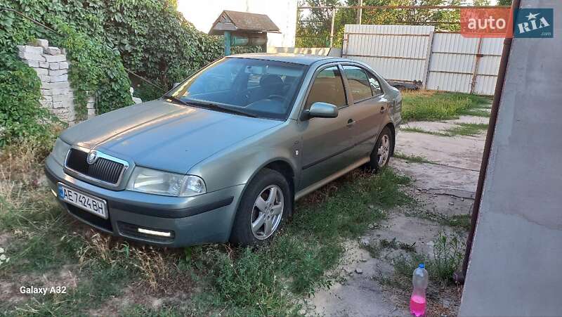 Ліфтбек Skoda Octavia 2003 в Дніпрі