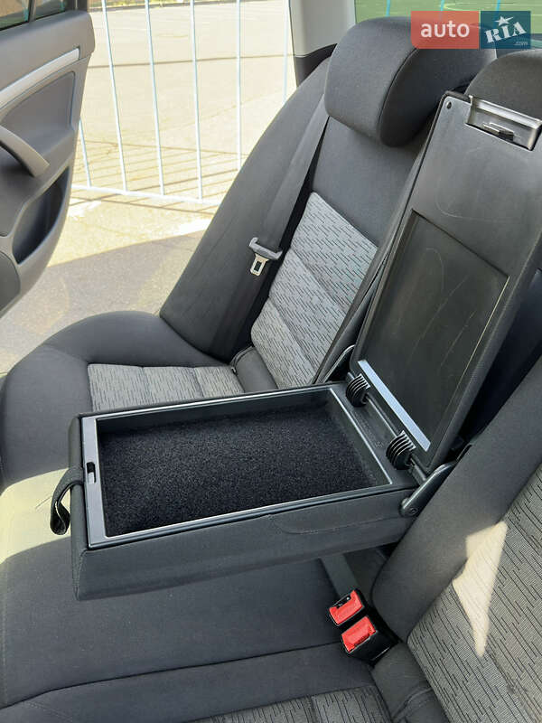 Универсал Skoda Octavia 2010 в Кривом Роге