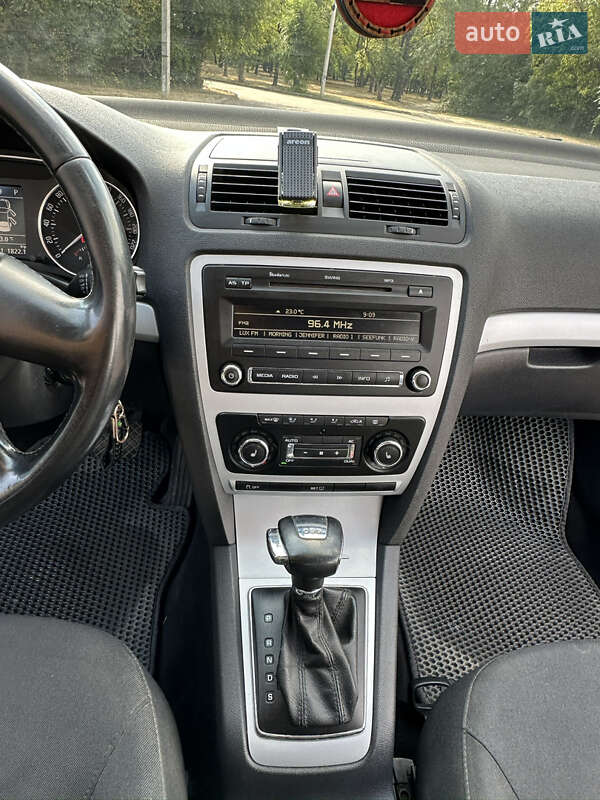 Универсал Skoda Octavia 2010 в Кривом Роге