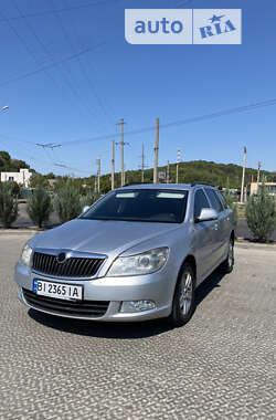 Универсал Skoda Octavia 2010 в Полтаве