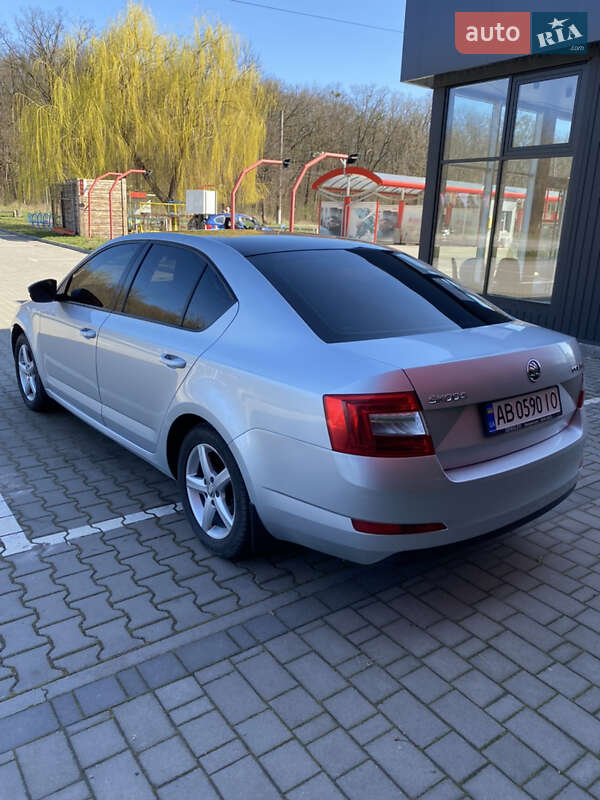 Лифтбек Skoda Octavia 2015 в Виннице