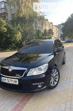 Універсал Skoda Octavia 2010 в Звягелі