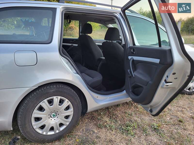 Универсал Skoda Octavia 2009 в Горишних Плавнях