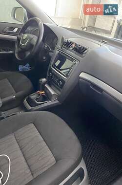 Лифтбек Skoda Octavia 2012 в 