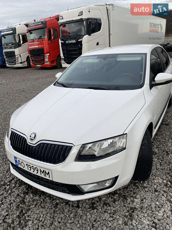 Лифтбек Skoda Octavia 2013 в Иршаве