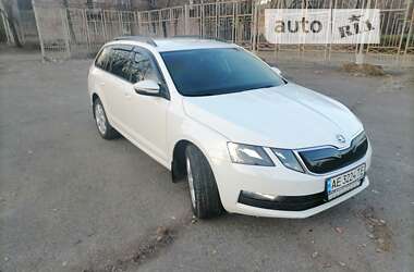 Универсал Skoda Octavia 2018 в Кривом Роге