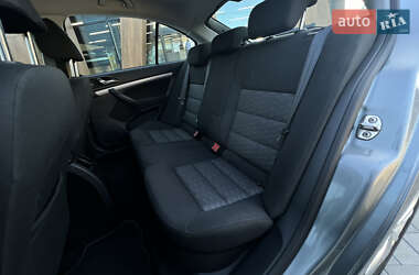 Ліфтбек Skoda Octavia 2012 в 