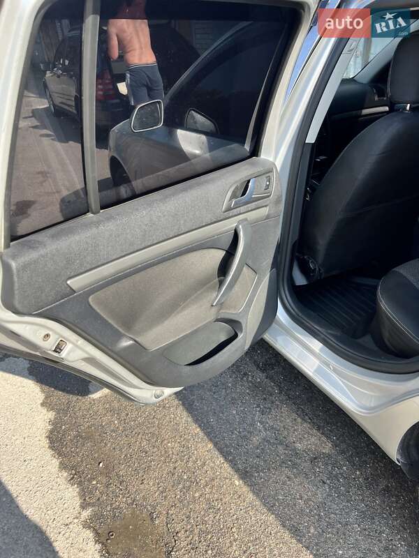 Универсал Skoda Octavia 2006 в Львове