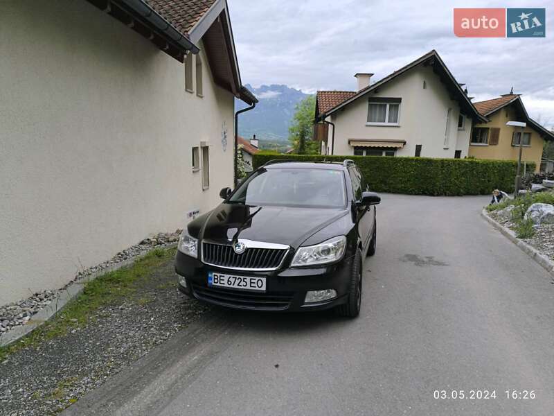 Универсал Skoda Octavia 2011 в 