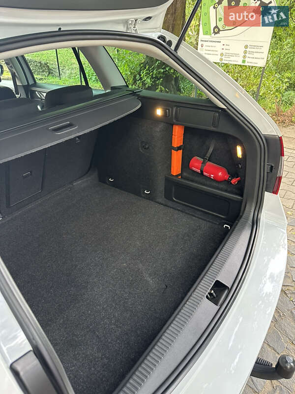 Универсал Skoda Octavia 2017 в Остроге