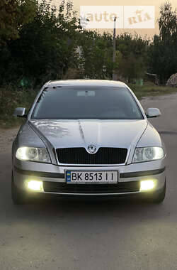 Лифтбек Skoda Octavia 2004 в Здолбунове