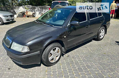 Лифтбек Skoda Octavia 2006 в Львове